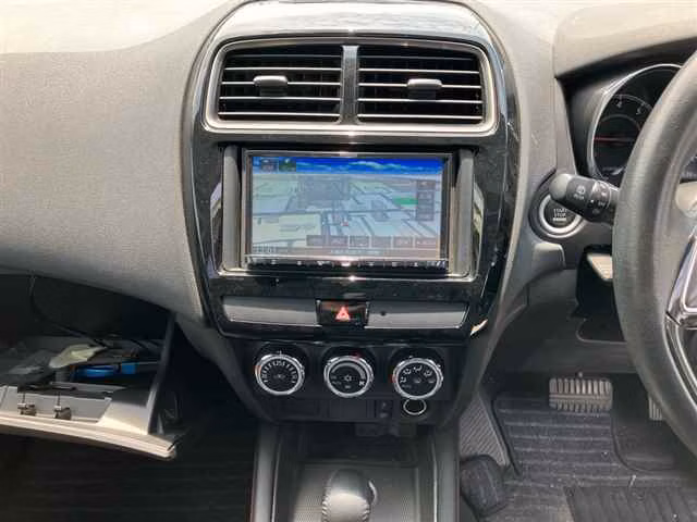 MITSUBISHI RVR