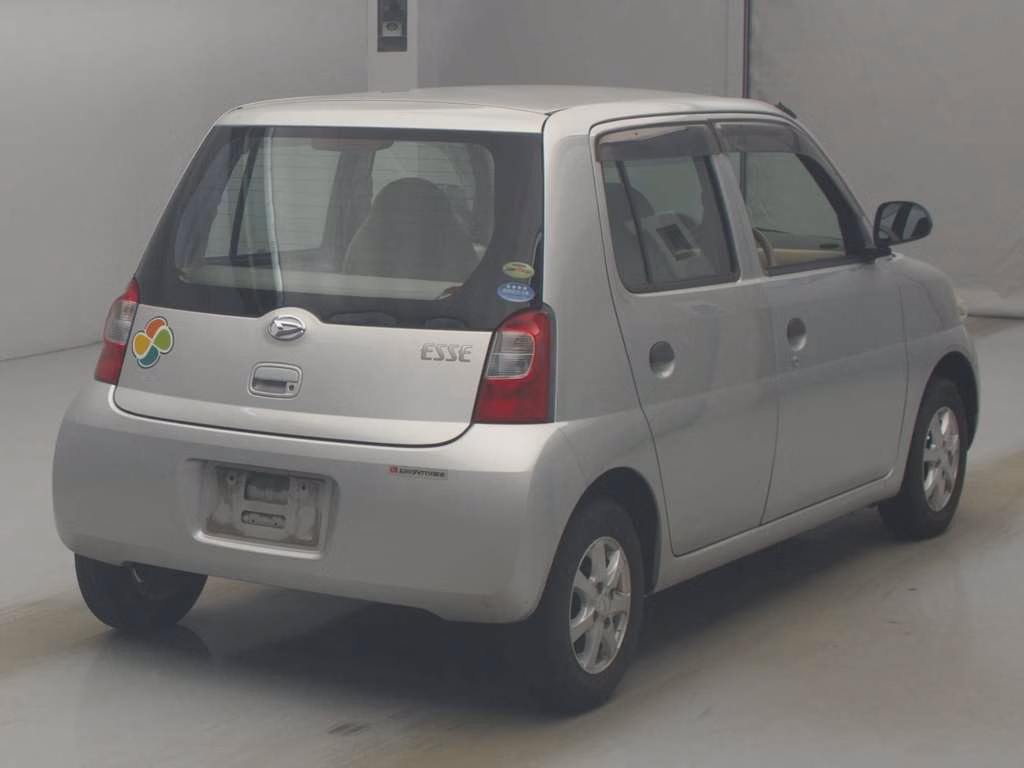 DAIHATSU ESSE