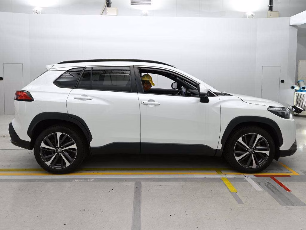 TOYOTA COROLLA CROSS