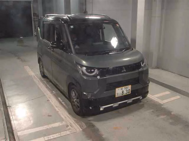 MITSUBISHI DELICA MINI