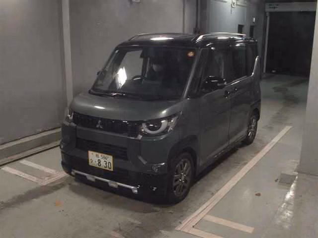 MITSUBISHI DELICA MINI