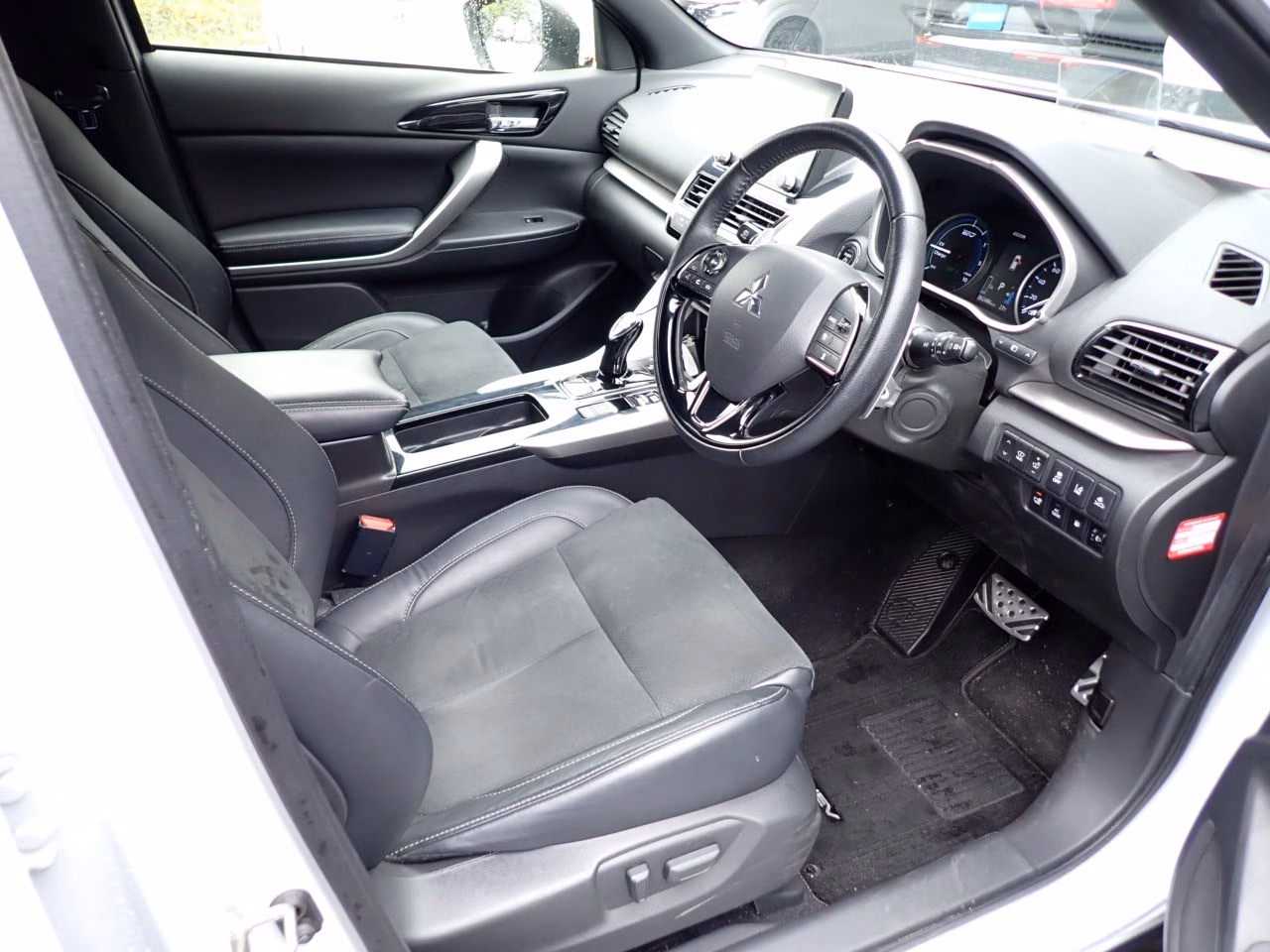 MITSUBISHI ECLIPSE CROSS