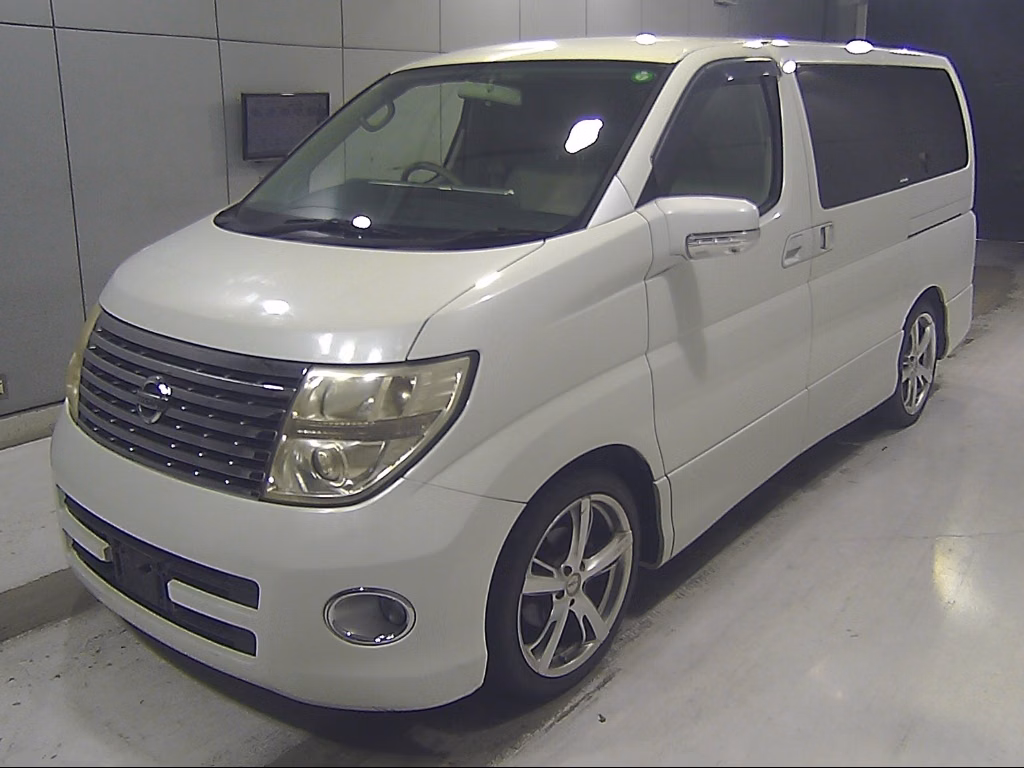 NISSAN ELGRAND