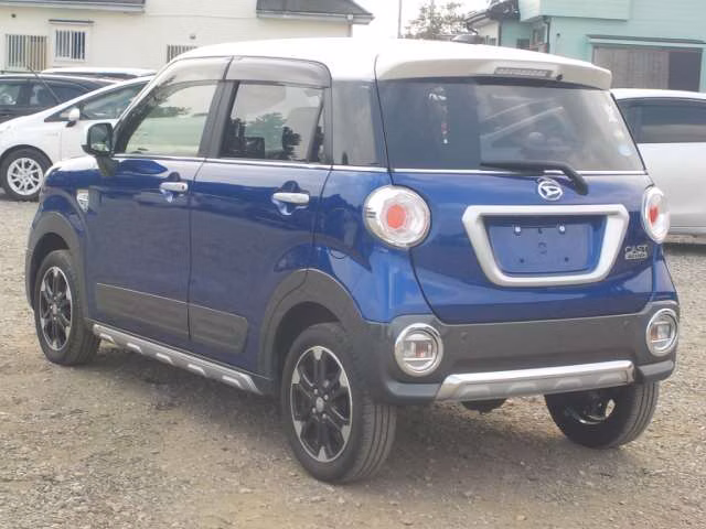 DAIHATSU CAST
