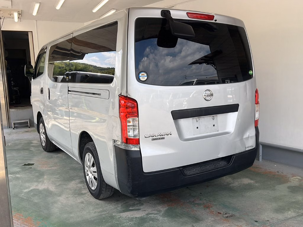 NISSAN NV350 CARAVAN