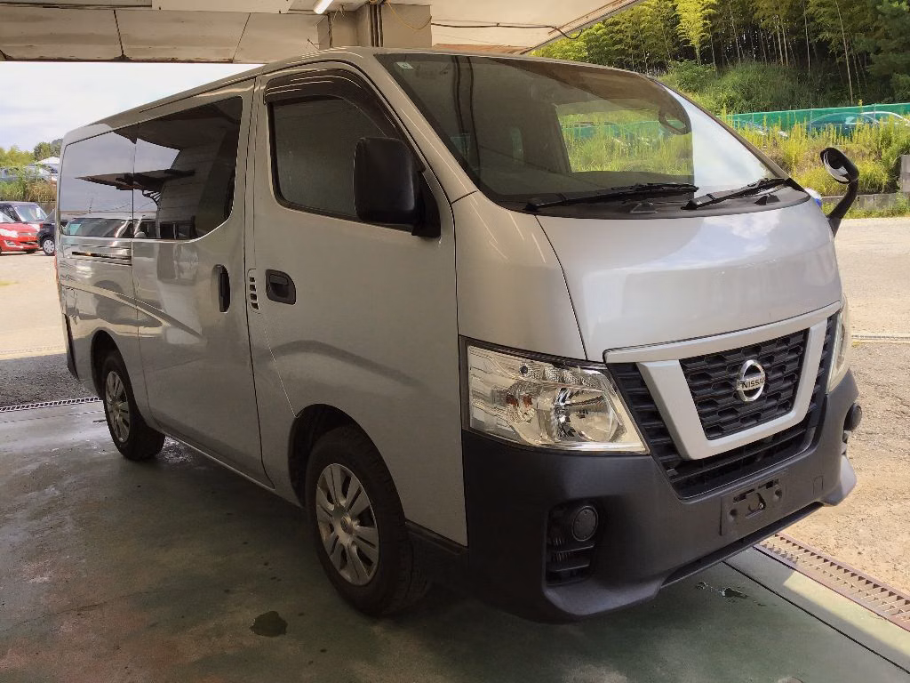 NISSAN NV350 CARAVAN