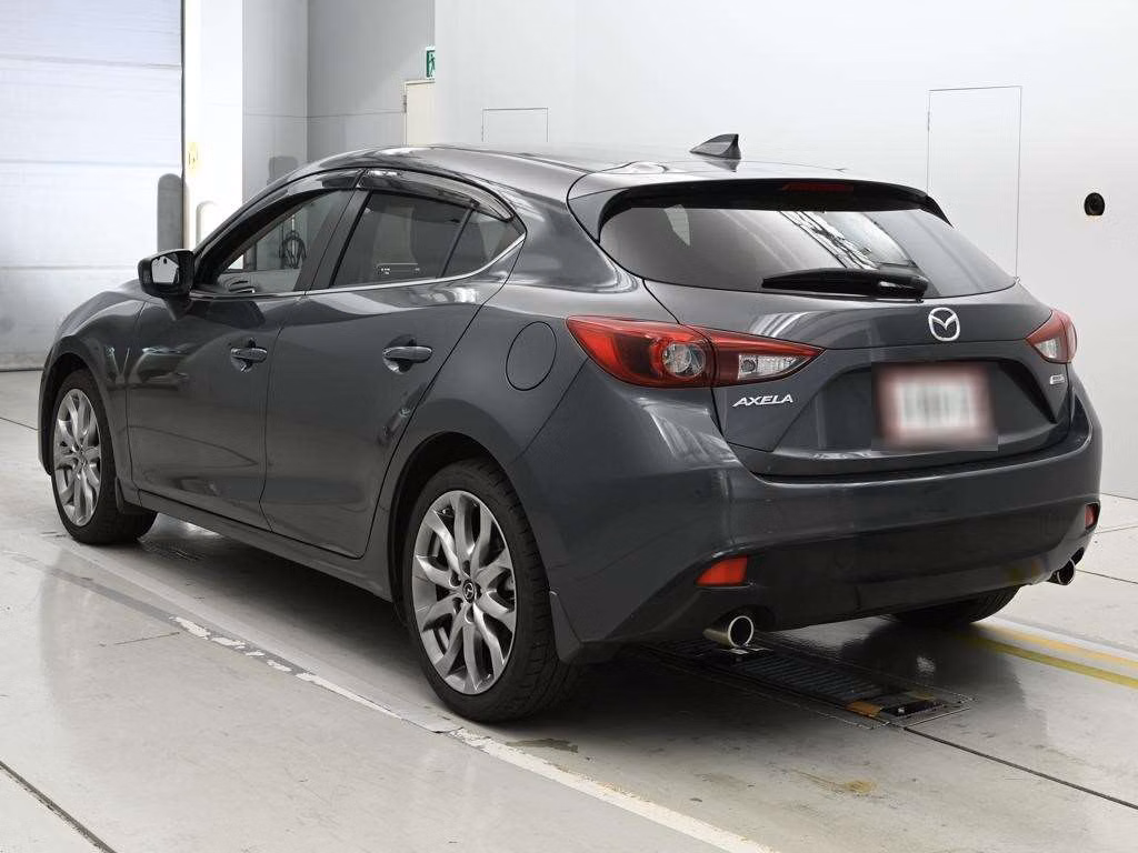 MAZDA AXELA