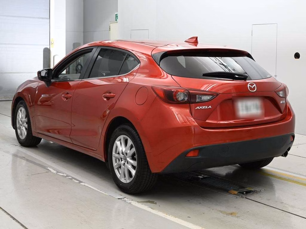 MAZDA AXELA