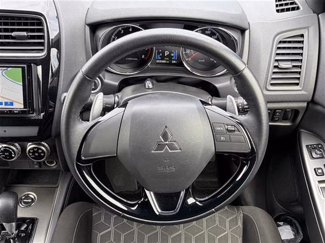 MITSUBISHI RVR