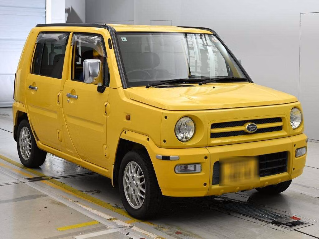 DAIHATSU NAKED