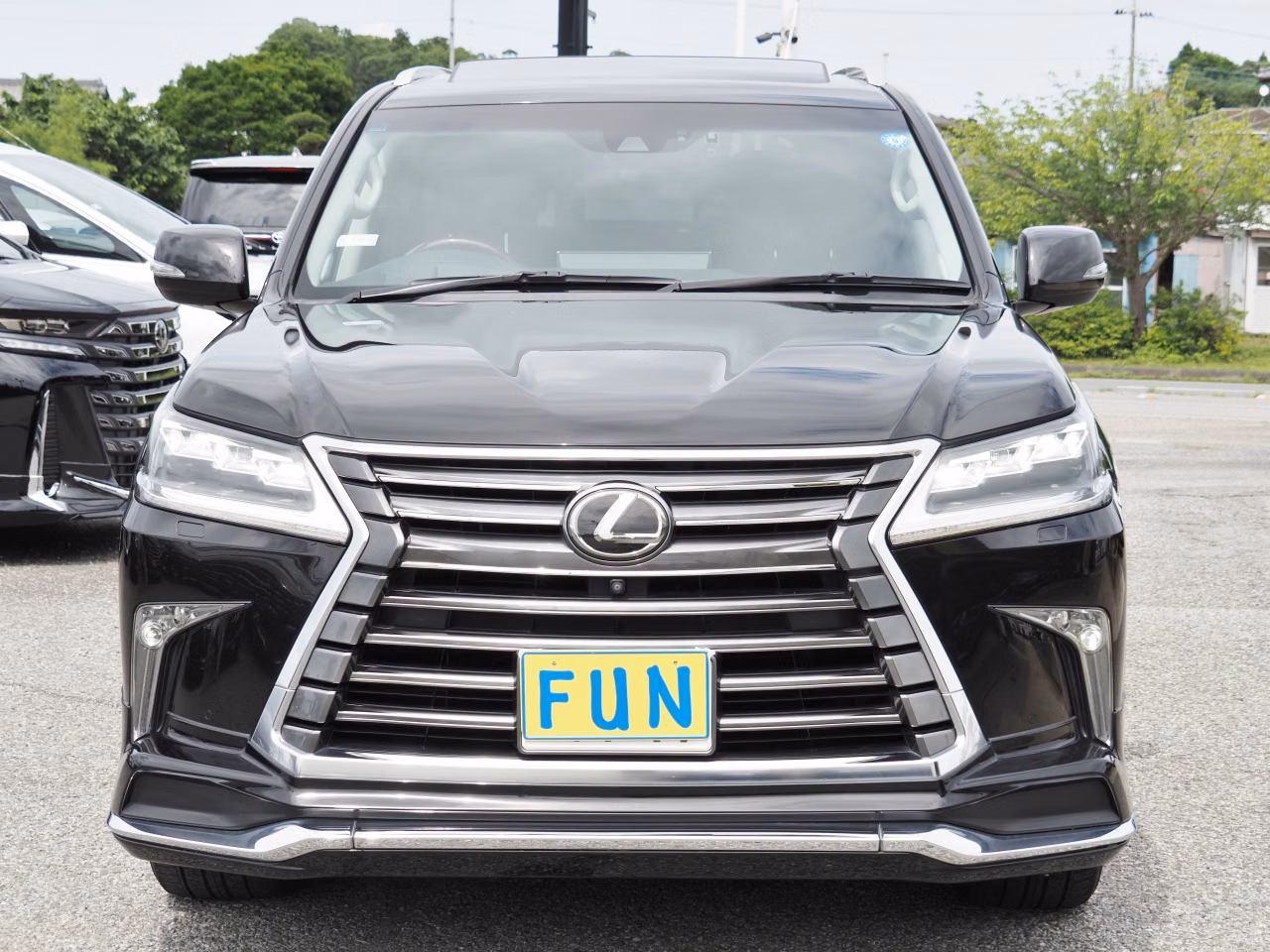 LEXUS LX570