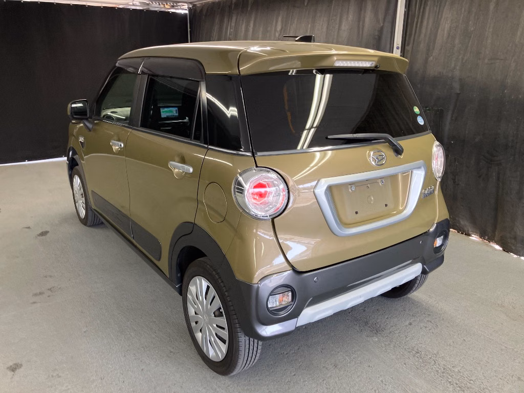 DAIHATSU CAST