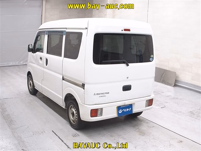 MITSUBISHI MINICAB