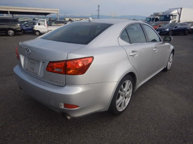LEXUS IS250