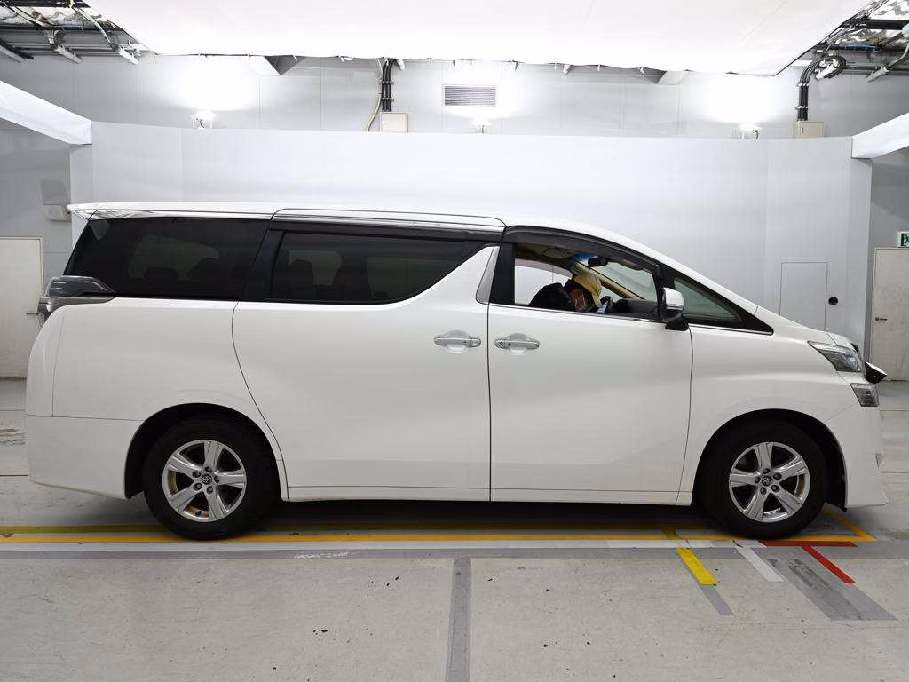 TOYOTA VELLFIRE