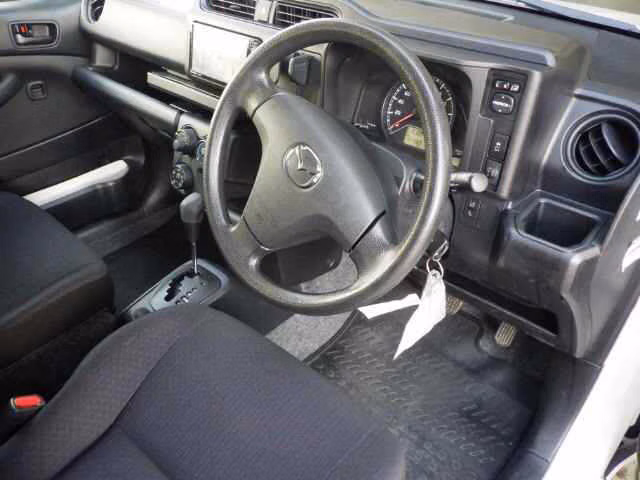MAZDA FAMILIA