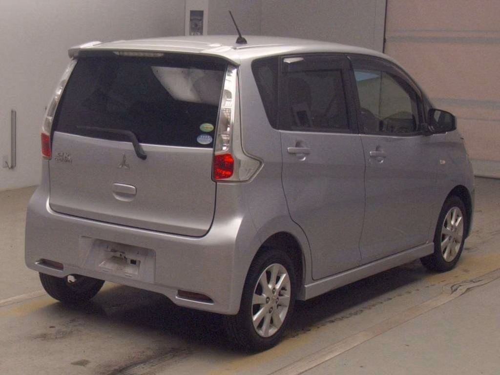 MITSUBISHI EK CUSTOM