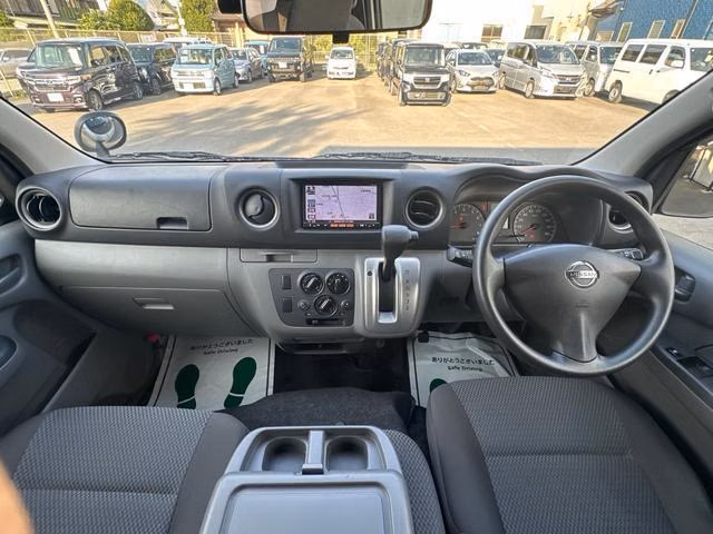 NISSAN NV350 CARAVAN