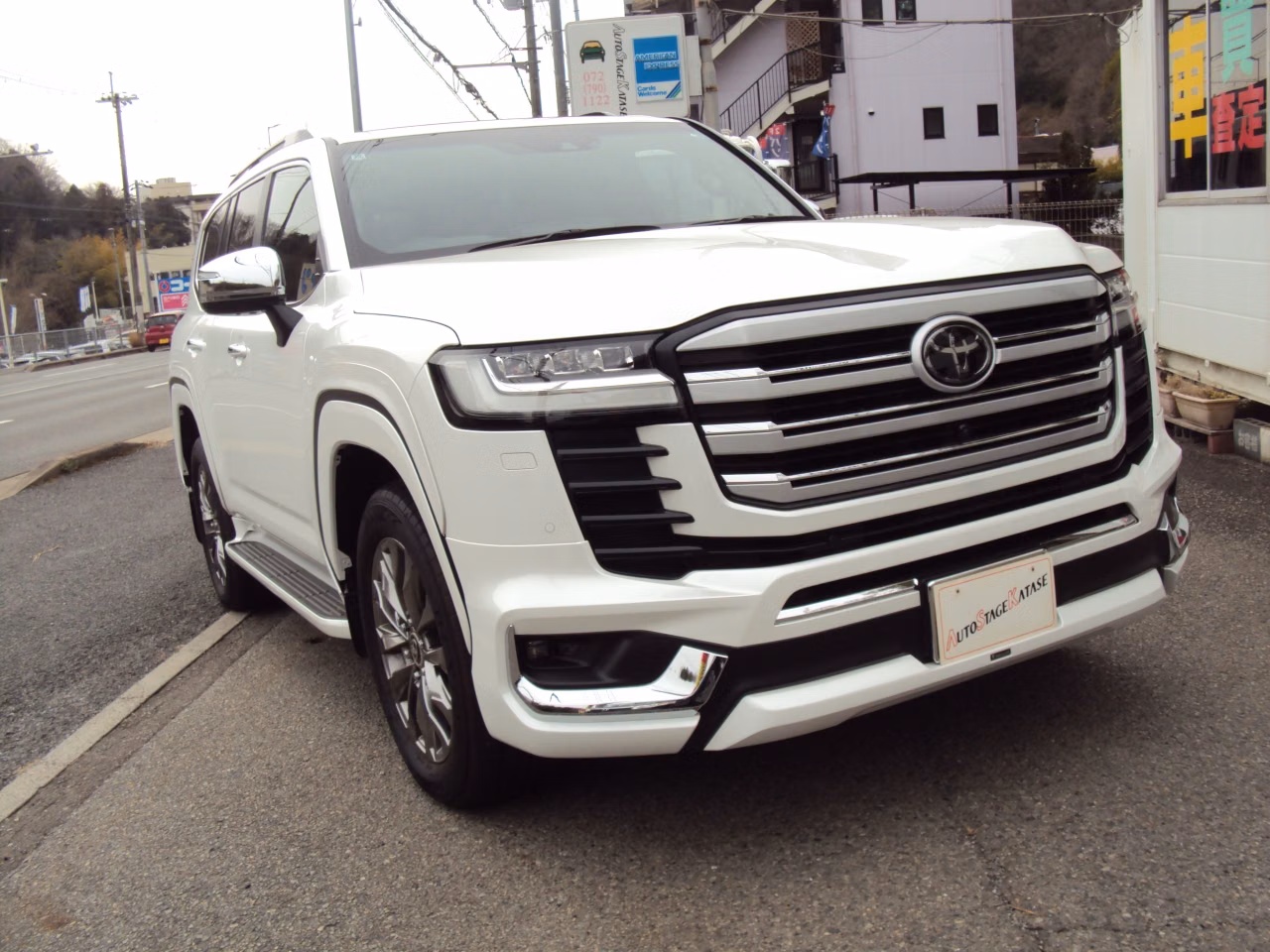 TOYOTA LAND CRUISER