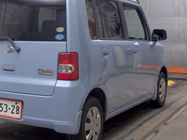 DAIHATSU MOVE CONTE