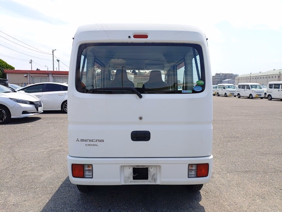 MITSUBISHI MINICAB