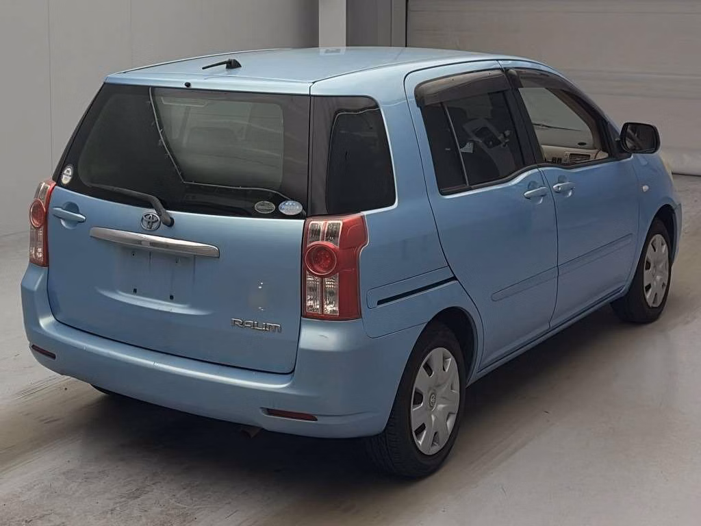TOYOTA RAUM