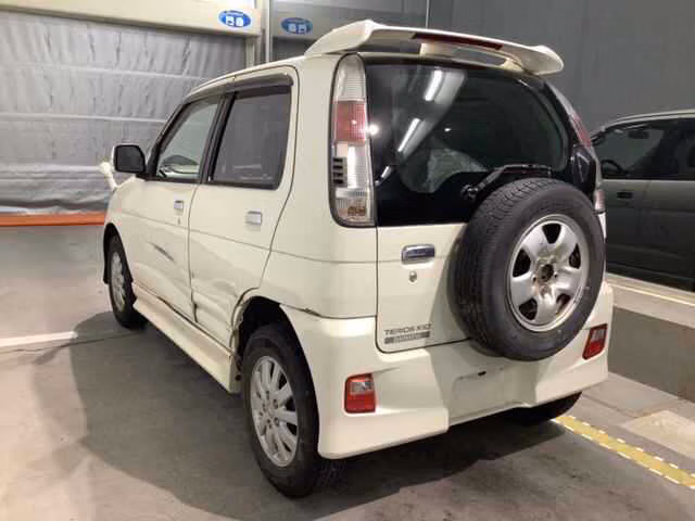 DAIHATSU TERIOS KID