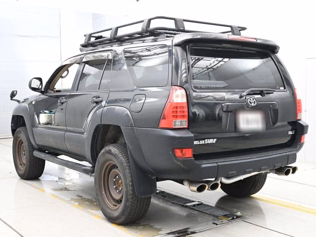 TOYOTA HILUX SURF
