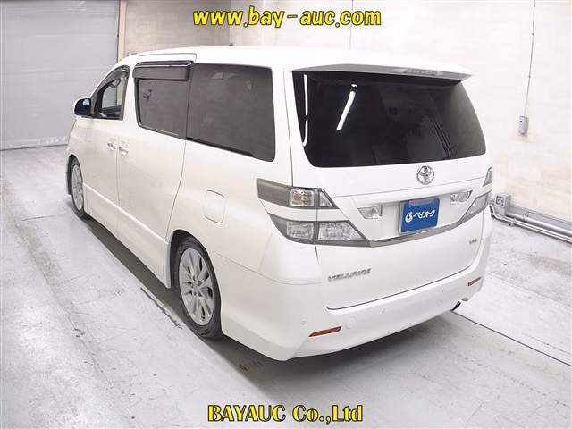 TOYOTA VELLFIRE