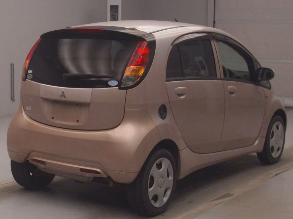 MITSUBISHI I
