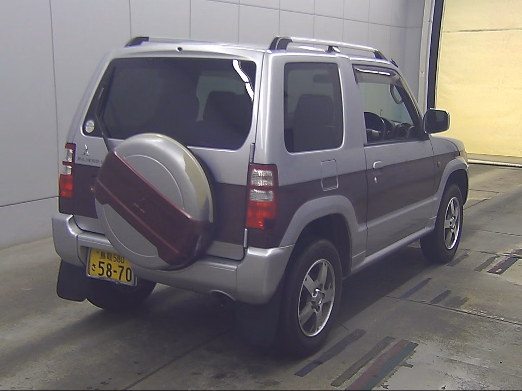 MITSUBISHI PAJERO MINI