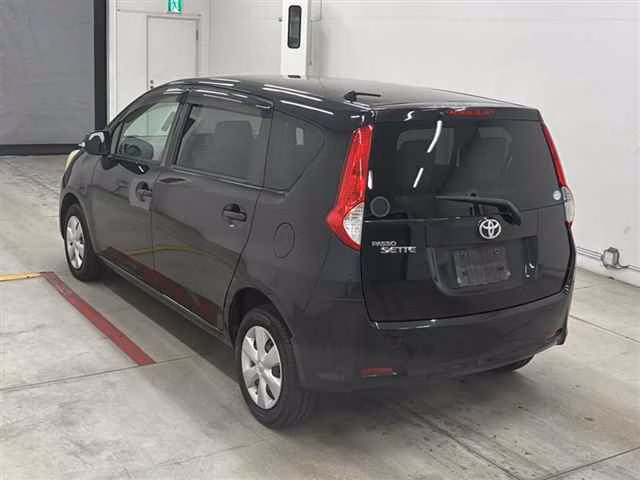 TOYOTA PASSO SETTE