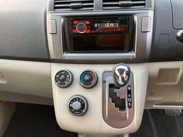 TOYOTA PASSO SETTE