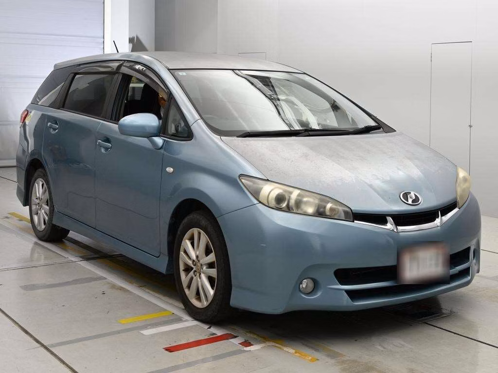 TOYOTA WISH