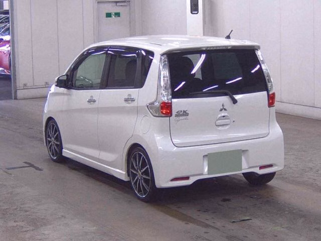 MITSUBISHI EK CUSTOM