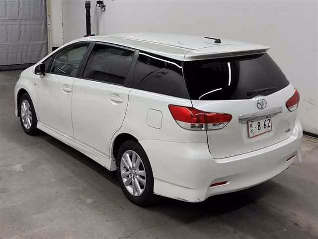 TOYOTA WISH