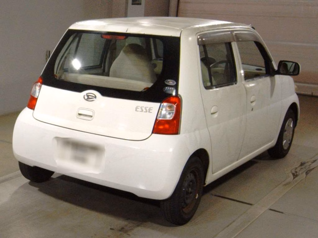 DAIHATSU ESSE