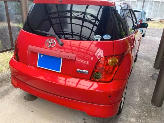 TOYOTA IST
