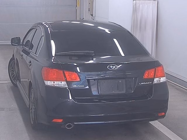 SUBARU LEGACY B4