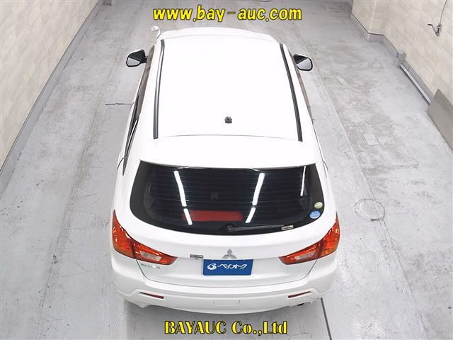 MITSUBISHI RVR