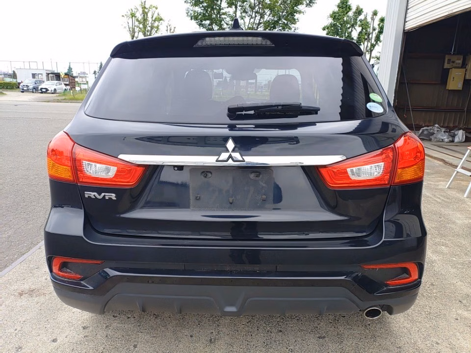 MITSUBISHI RVR