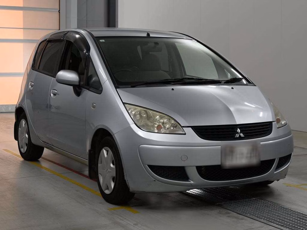 MITSUBISHI COLT