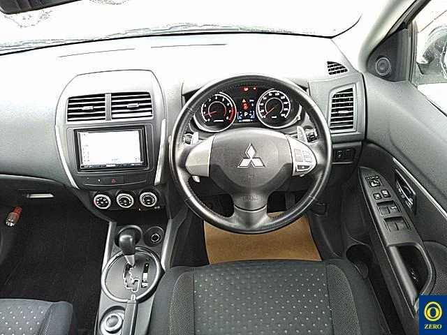 MITSUBISHI RVR
