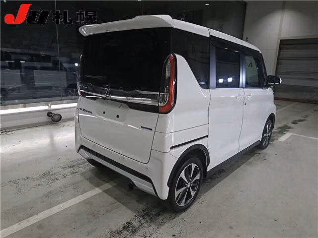 MITSUBISHI EK SPACE