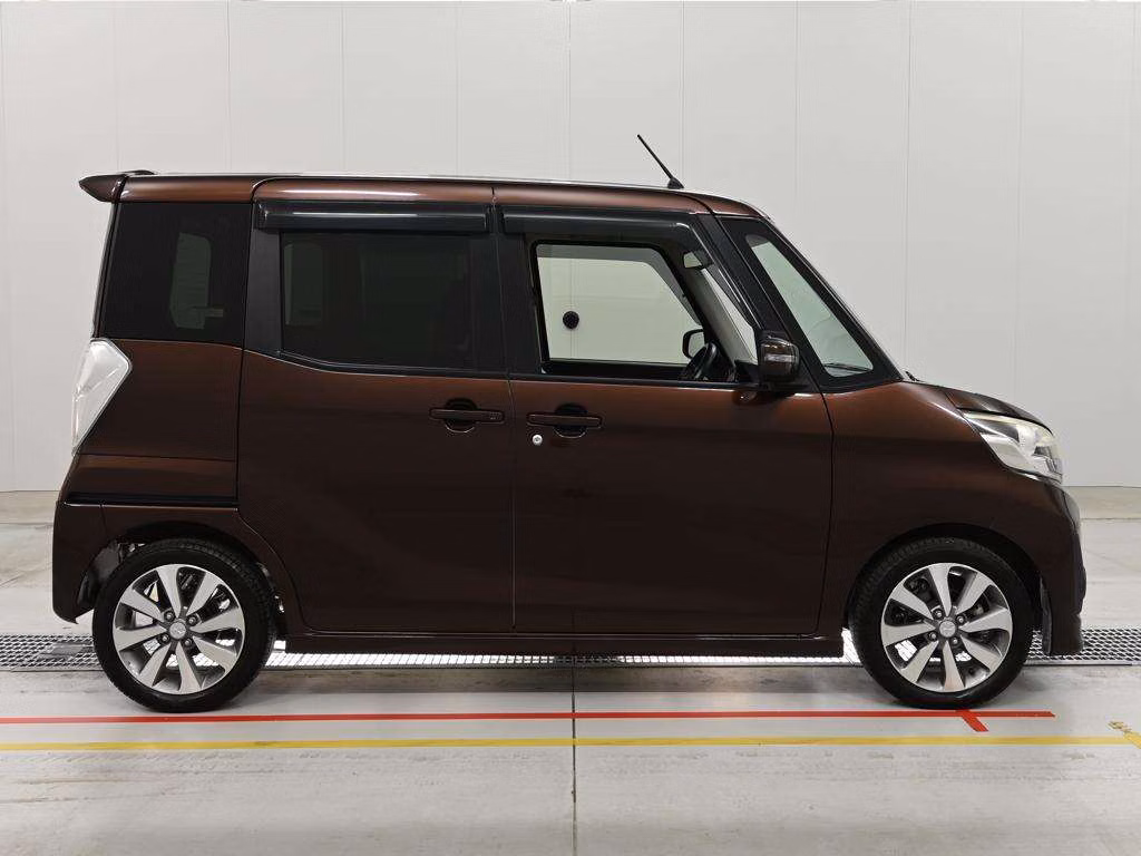 MITSUBISHI EK SPACE