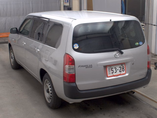 MAZDA FAMILIA