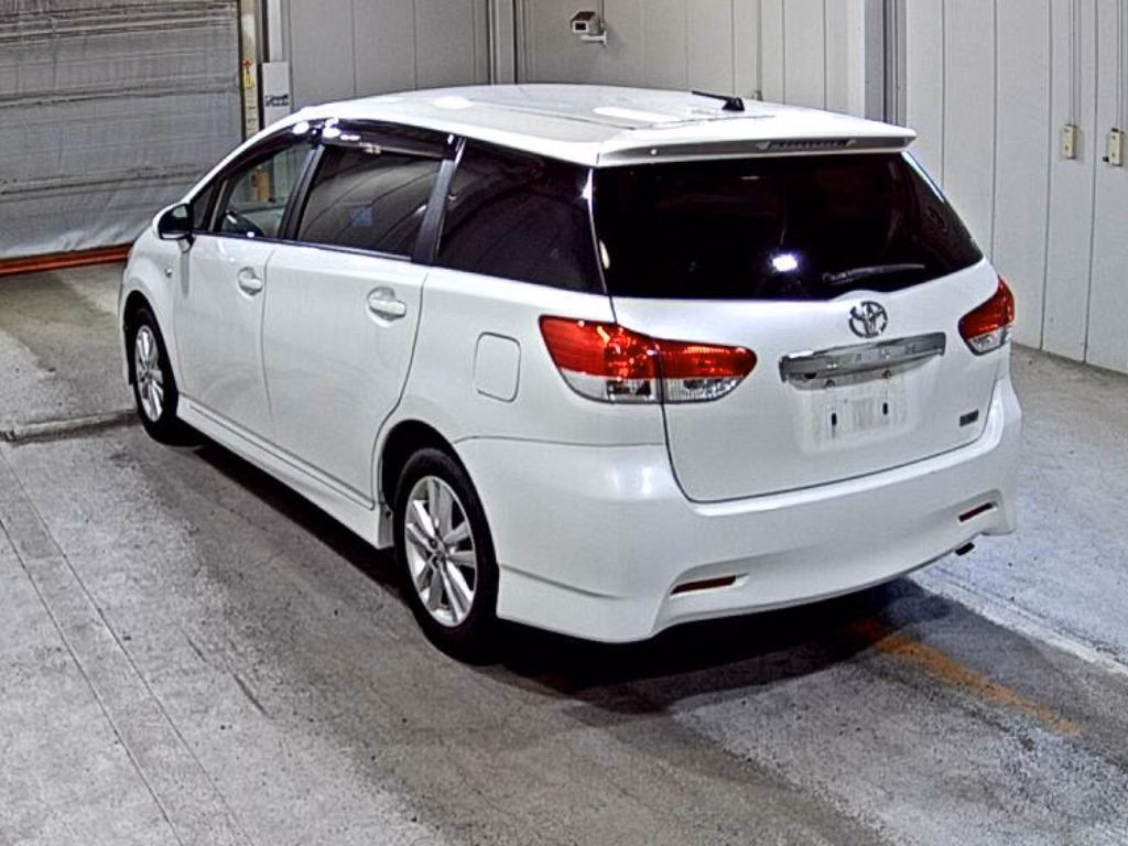 TOYOTA WISH