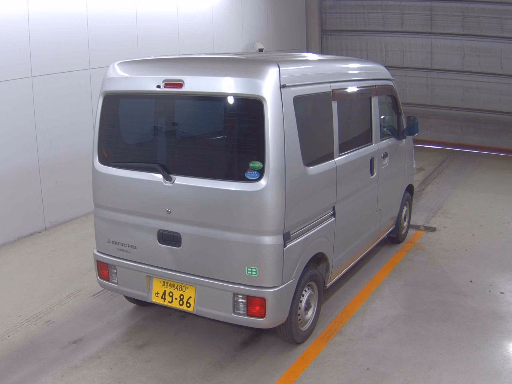 MITSUBISHI MINICAB