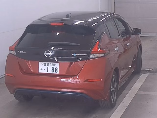 NISSAN LEAF