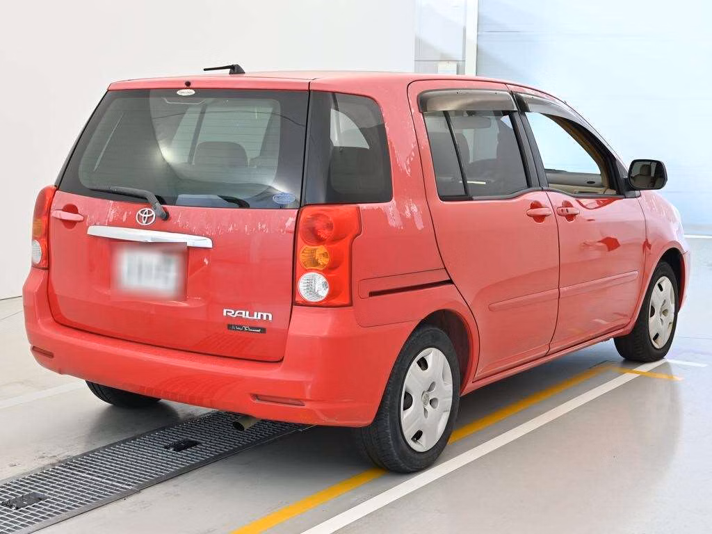 TOYOTA RAUM